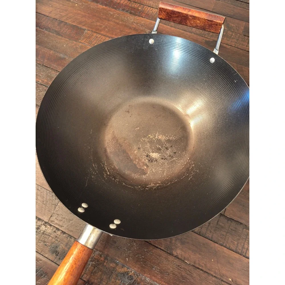Imusa Carbon Steel Wok with Wood Handle & Helper Handle Black 14 inch Flat Base